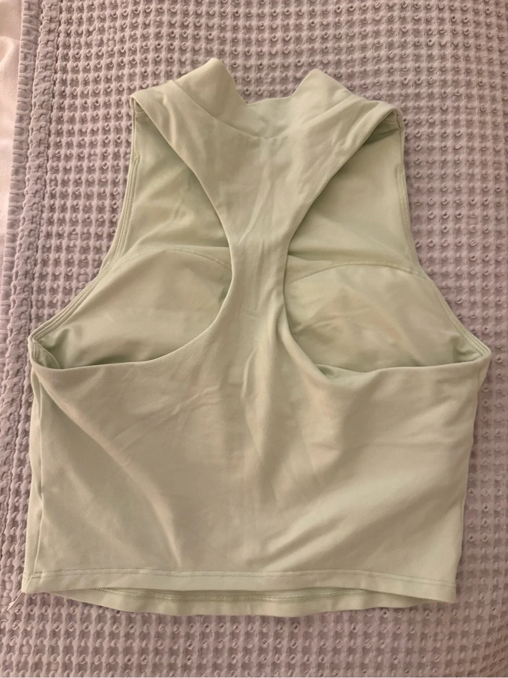 ALO Yoga light pale
